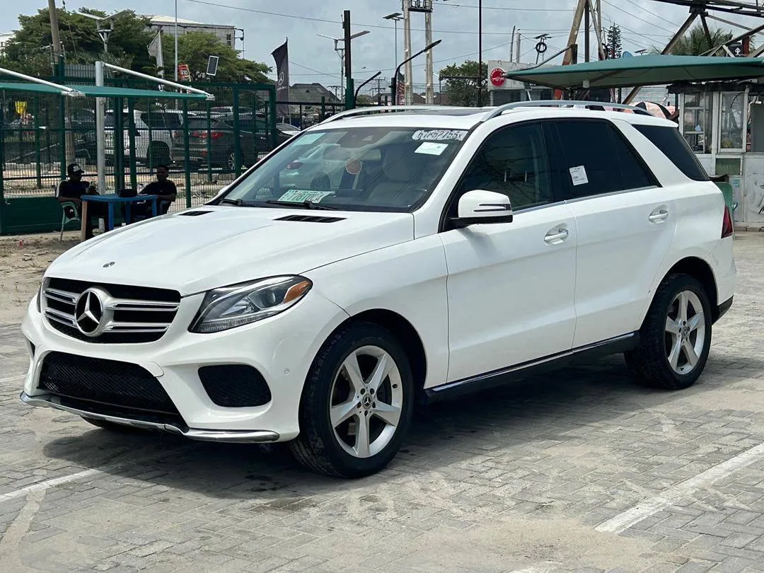 GLE 350 WHITE